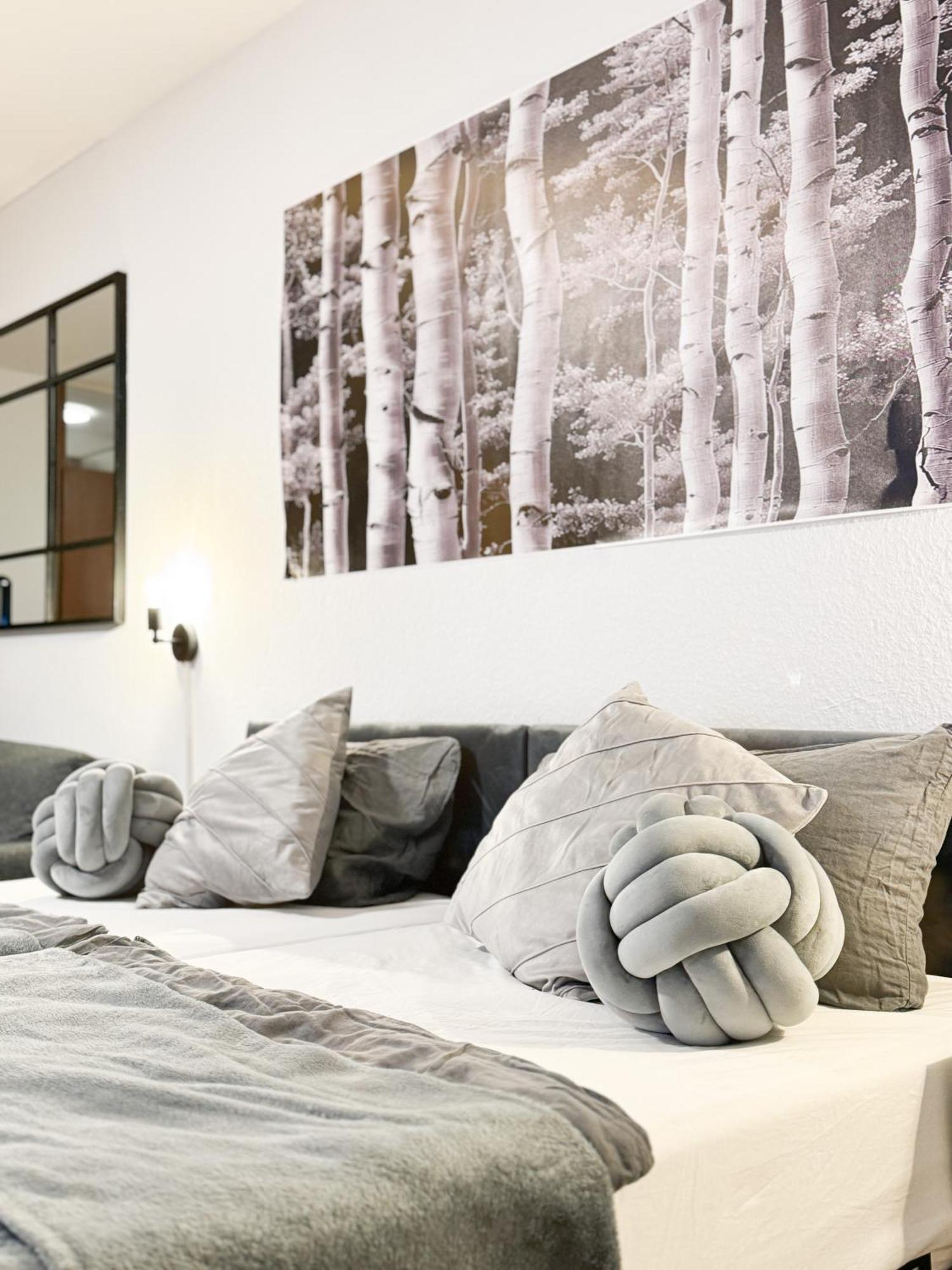 Modern Living In Karlsruhe - Frieden Apartments Exterior foto